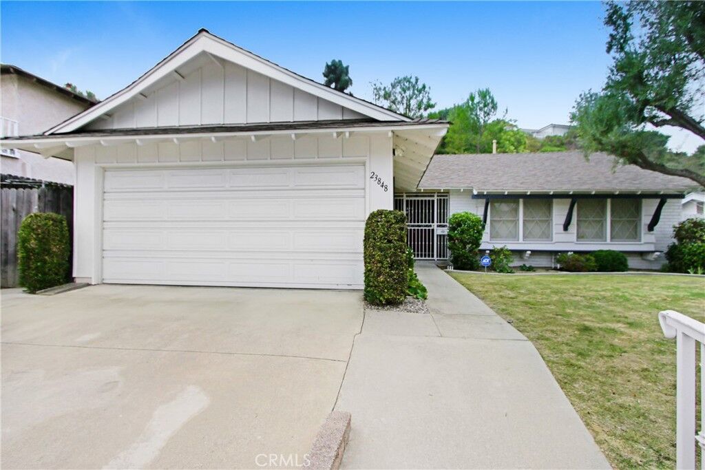 Property Photo:  23848 Sunset Crossing  CA 91765 