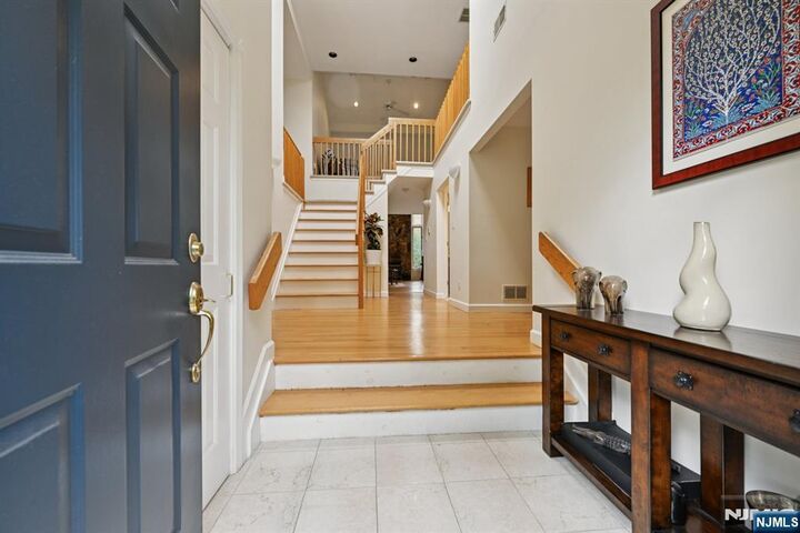 Property Photo:  8 Sherwood Drive  NJ 07046 