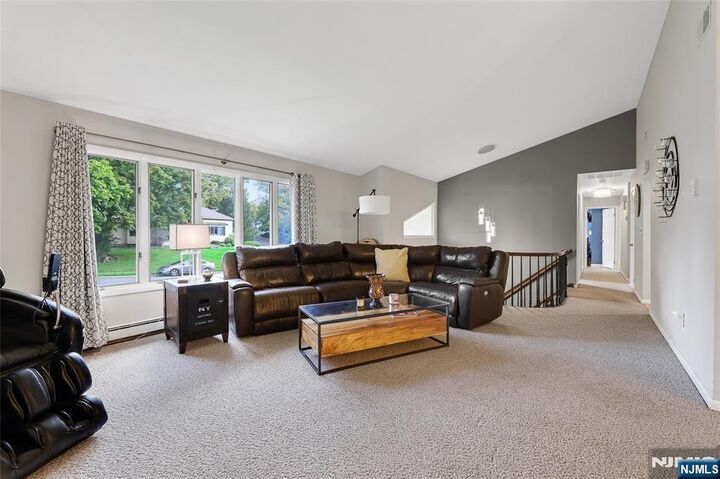 Property Photo: 9 Keiller Court NJ 07508