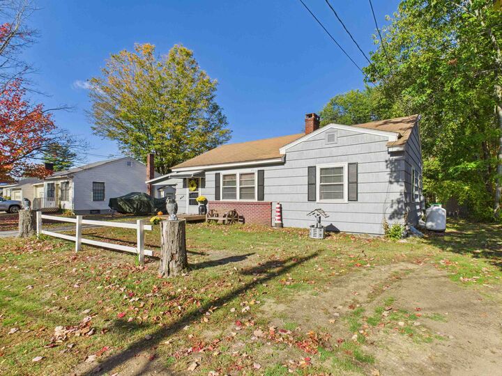 Property Photo: 6 Young Court NH 03431