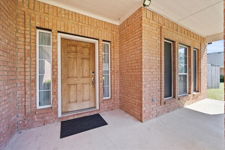Property Photo: 2760 Stoney Hollow Lane TX 75087