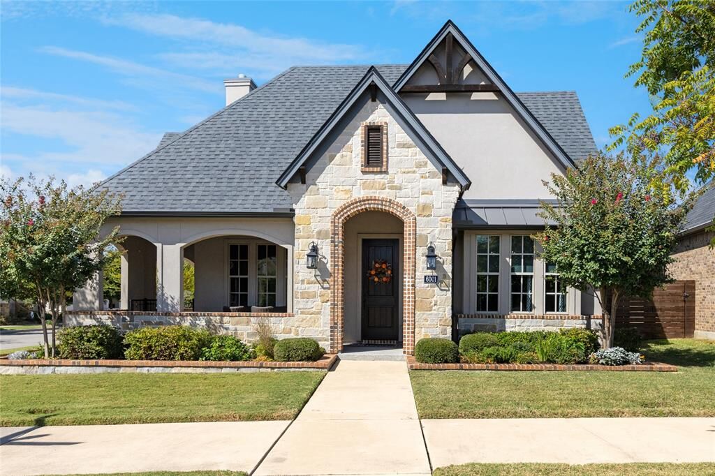 Property Photo: 6001 Kessler Drive TX 76180