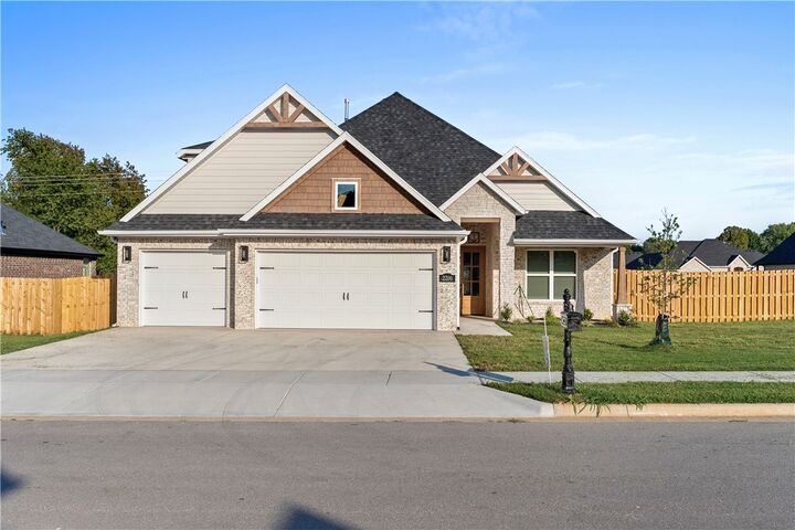 Property Photo: 2200 Bergman Road AR 72751