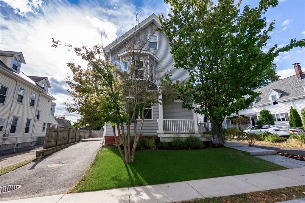 Property Photo:  55 Phillips St. 55  MA 02472 