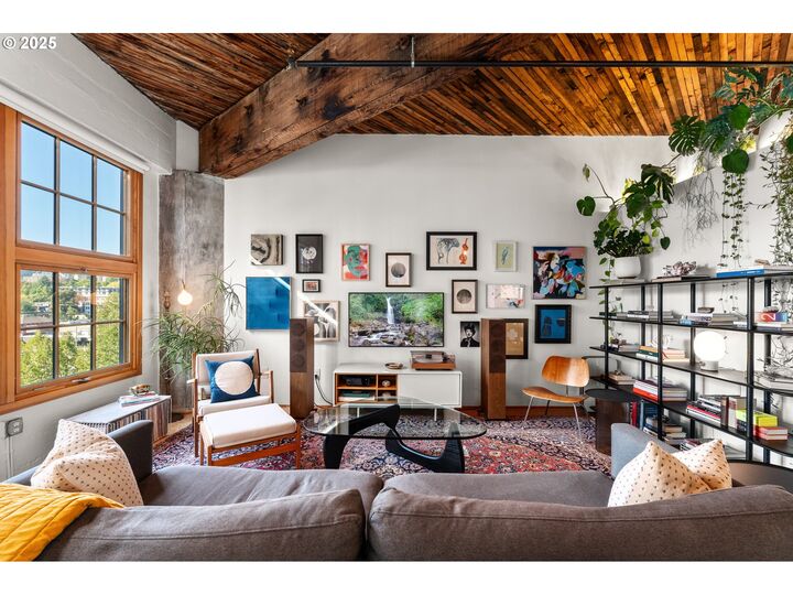 Property Photo:  1420 NW Lovejoy St 612  OR 97209 