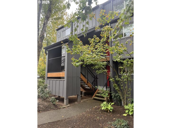 4 Touchstone Dr 141  Lake Oswego OR 97035 photo