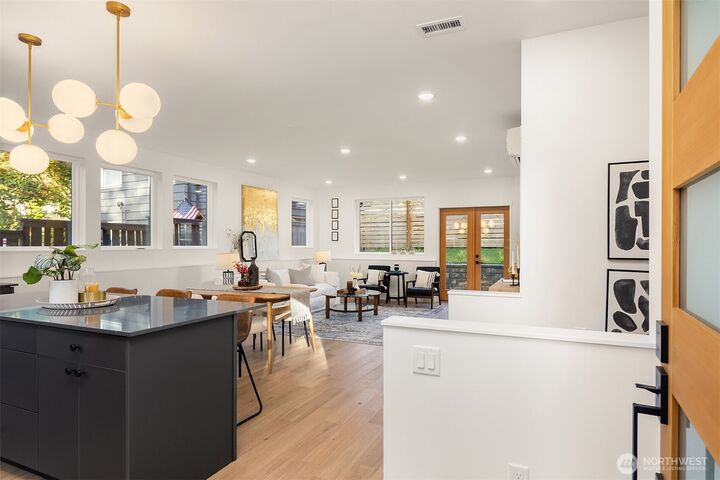 Property Photo: 13766 22nd Avenue NE WA 98125
