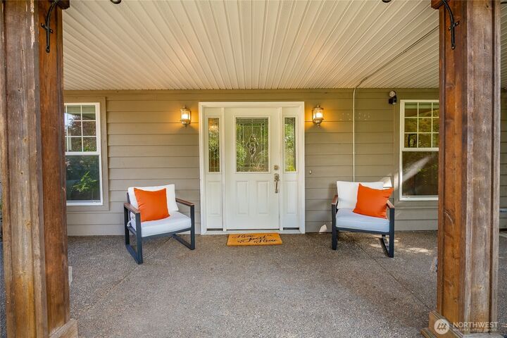 Property Photo:  1260  Harrison Avenue  WA 98230 