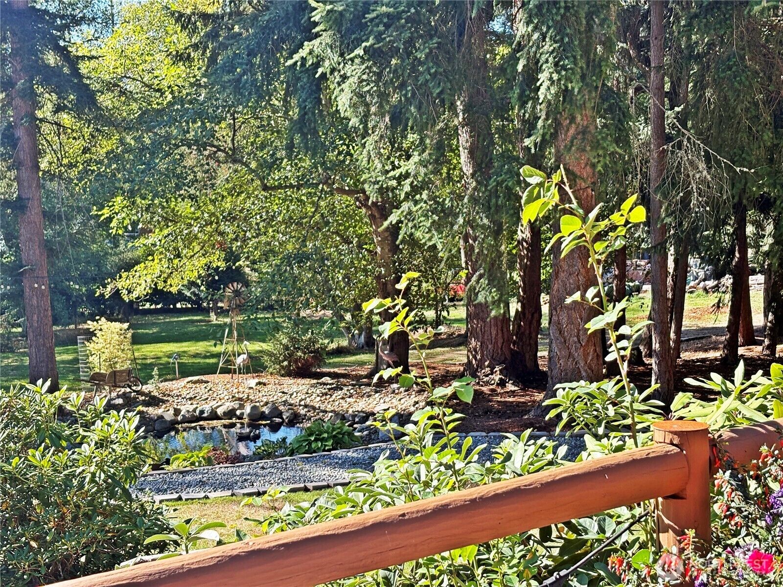 Property Photo:  898 E Meadowood Lane  WA 98249 