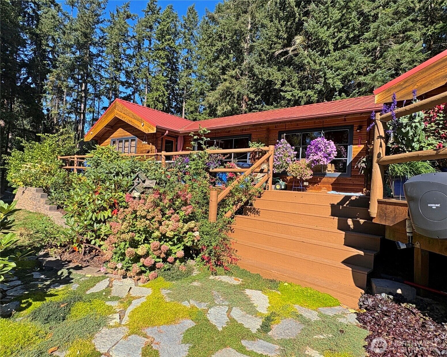 Property Photo:  898 E Meadowood Lane  WA 98249 