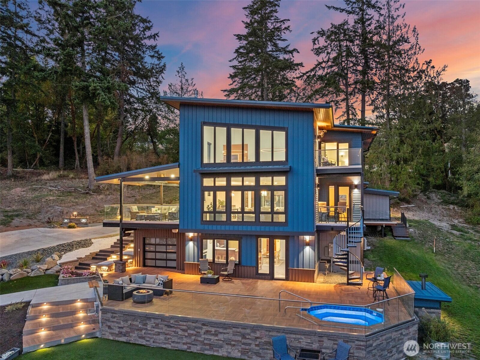 Property Photo:  1423  Sergios View Lane  WA 98277 