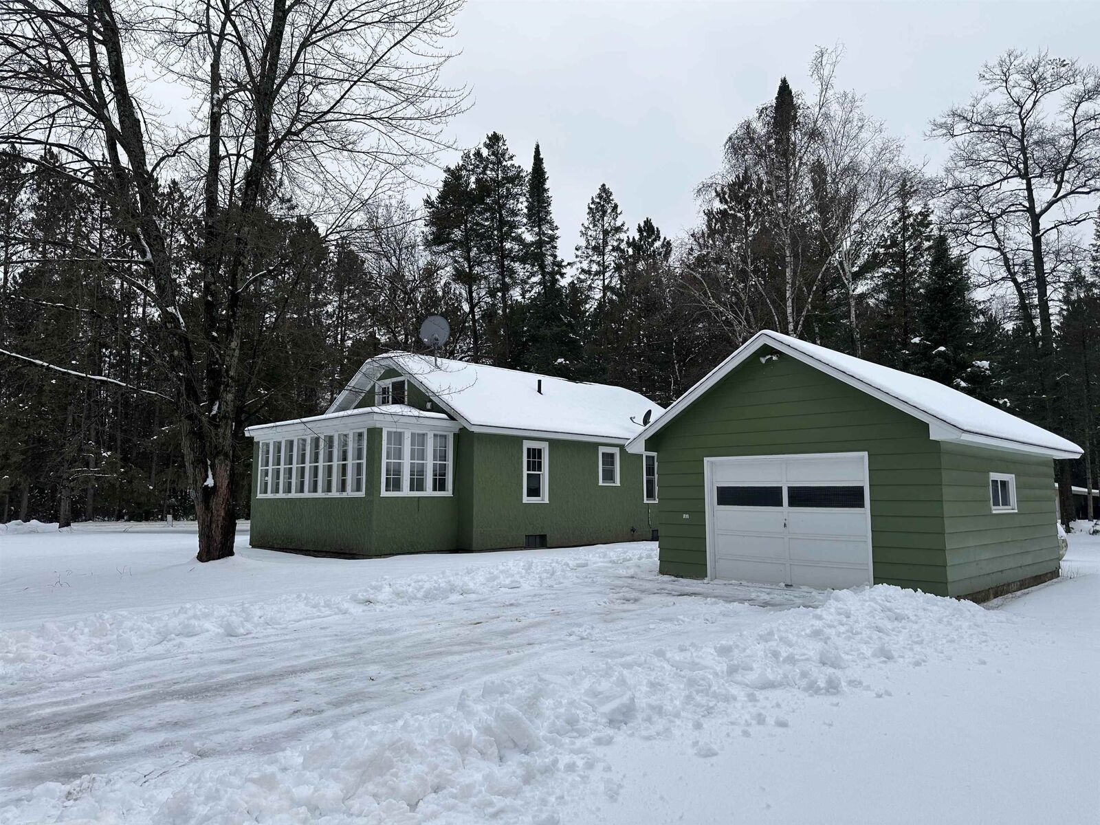 Property Photo:  W11944 Parkway Road  WI 54114 
