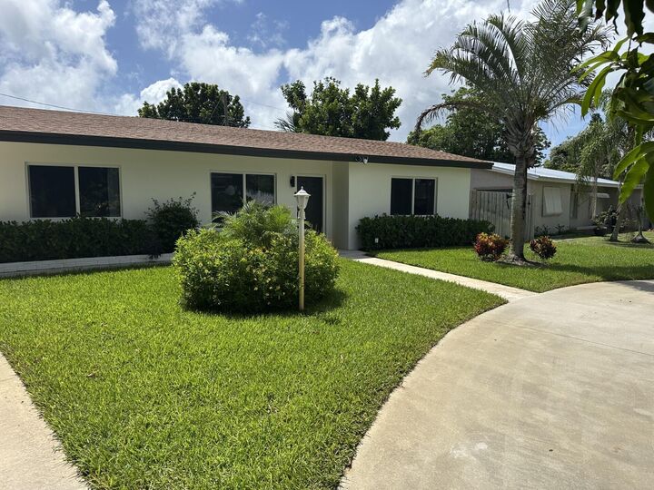 Property Photo: 1702 High Ridge Road FL 33461