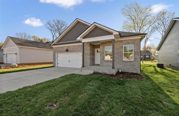 Property Photo: 656 Pleasant Meadow Circle KY 42101