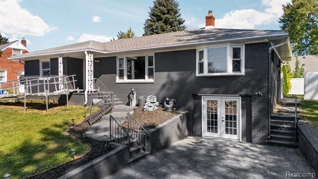 Property Photo: 26980 James Avenue MI 48134