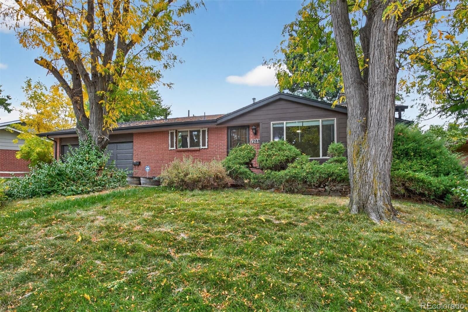 Property Photo: 1288 S Drexel Way CO 80232