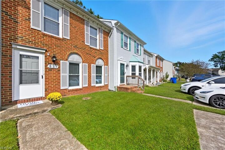 Property Photo:  227 Mannings Ln  VA 23462
