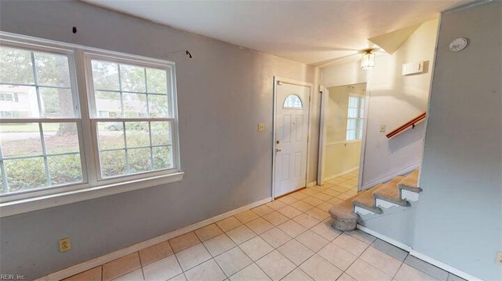 Property Photo:  3836 Old Farm Rd  VA 23703 