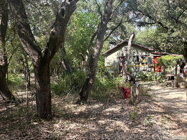 Property Photo: 18207 Bluebonnet TX 78023