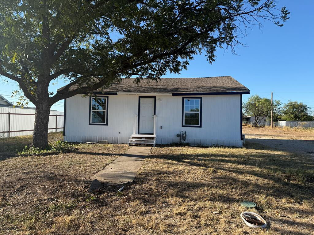Property Photo: 1517 Culberson Street TX 76903