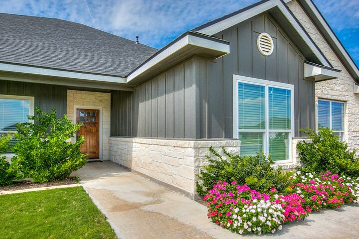Property Photo: 4529 Old Stone Dr TX 76904