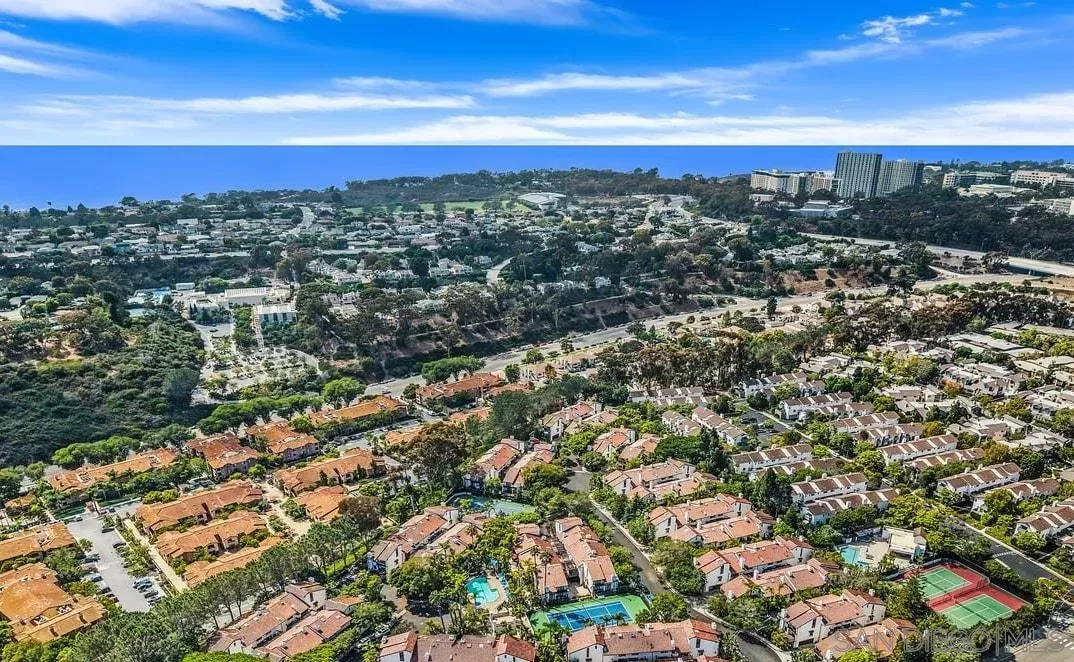 Property Photo: 8696 Villa La Jolla Drive 6 CA 92037