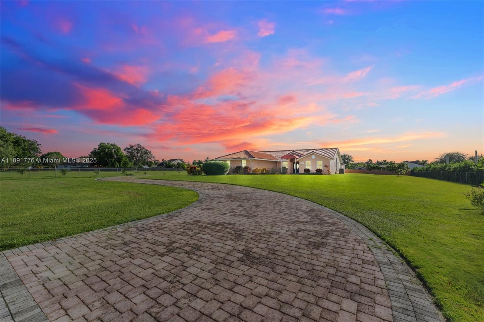 Property Photo: 32295 SW 202nd Ave FL 33030