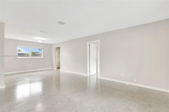 Property Photo: 7410 Fillmore St FL 33024