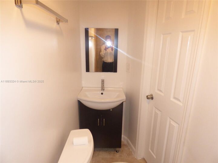 Property Photo: 19121 NE Miami Ct #1 FL 33179