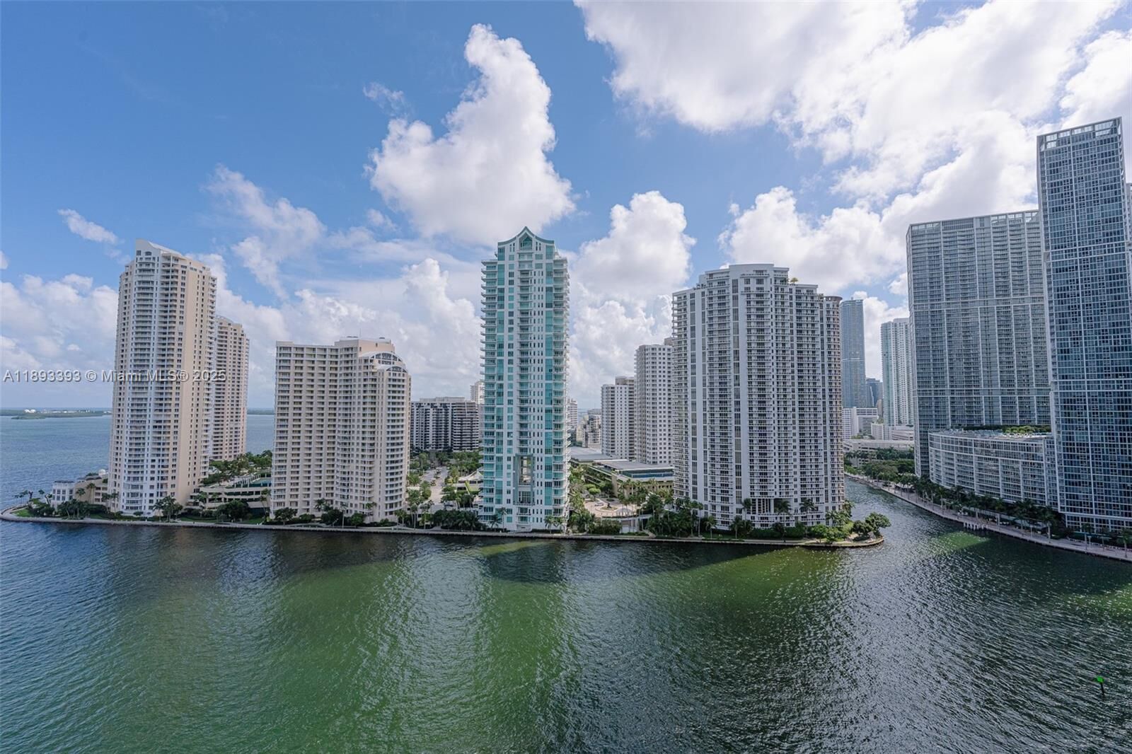 Property Photo: 325 S Biscayne Blvd 2119 FL 33131