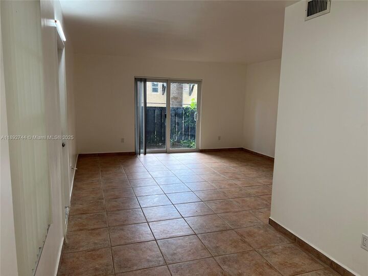 Property Photo: 10756 N Kendall Dr J5 FL 33176