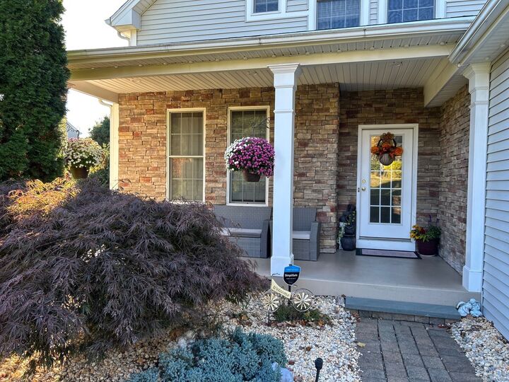 Property Photo:  329 Garth Road  CT 06040 