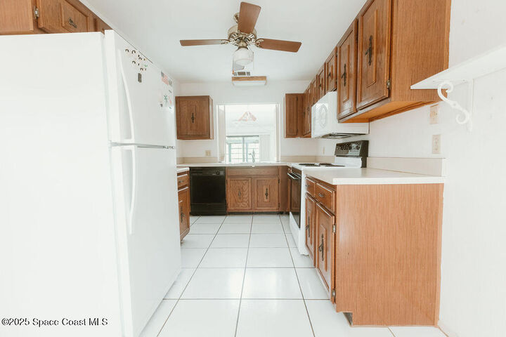 Property Photo: 1647 Avery Road NE FL 32905