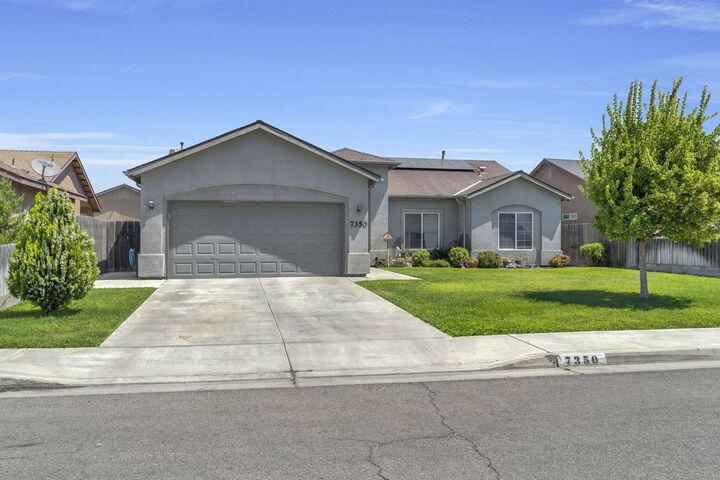 Property Photo:  7350 Ave 306  CA 93291 