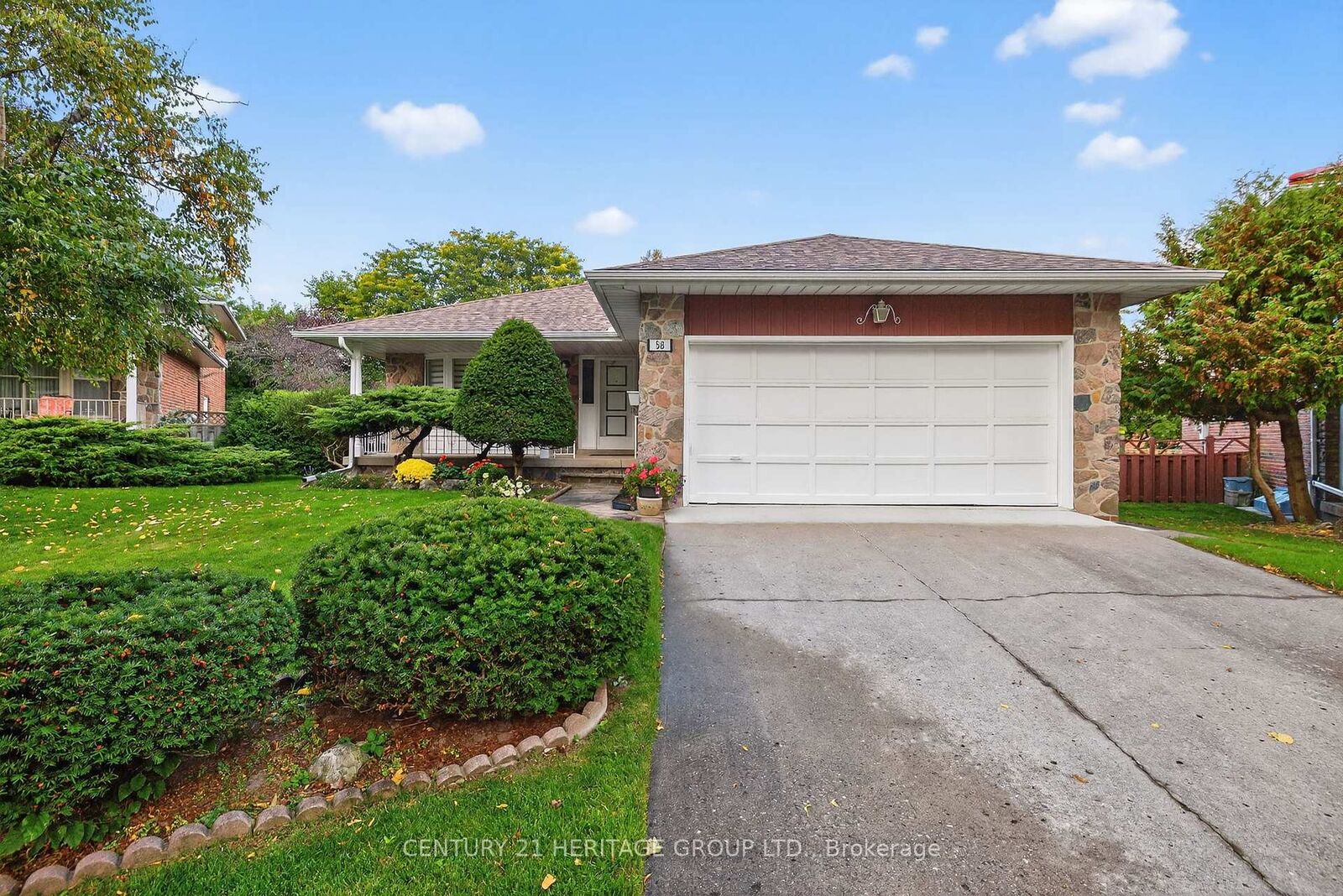 Property Photo: 58 Morgandale Crescent ON M1W 1S3