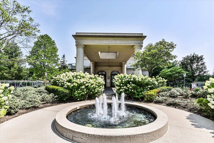 Property Photo: 20 Bloorview Place 317 ON M2J 0A6