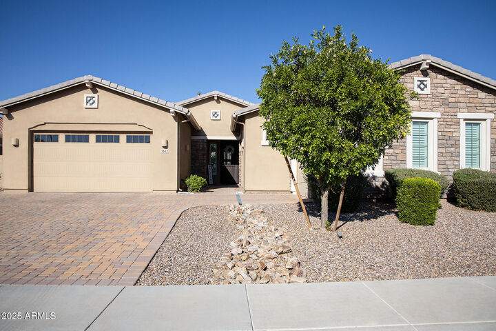 Property Photo: 3532 E Dogwood Drive AZ 85286