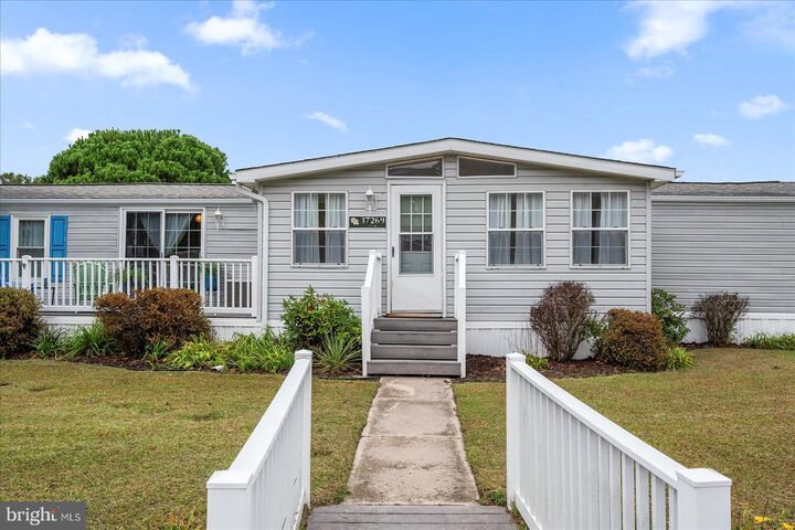 Property Photo: 37269 Sugar Hill Way 39944 DE 19975