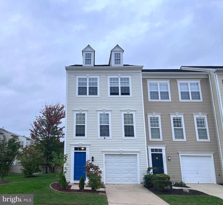 Property Photo: 43787 Tattinger Terrace VA 20148