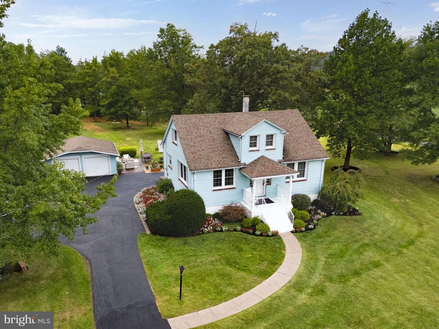 Property Photo: 1896 Richlandtown Pike PA 18036