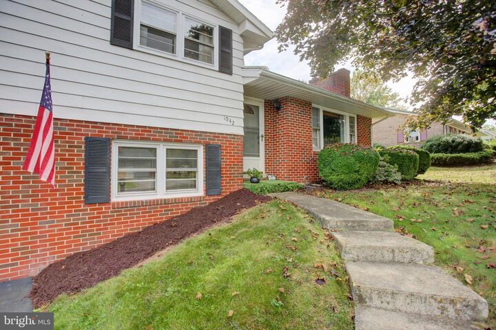 Property Photo: 1042 Laurich Drive PA 17202