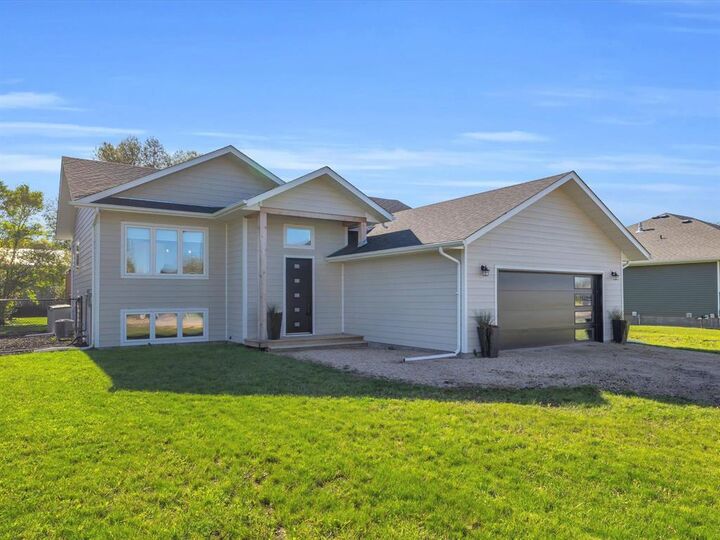 10 Maynard Place West  St Malo MB R0A 1T0 photo