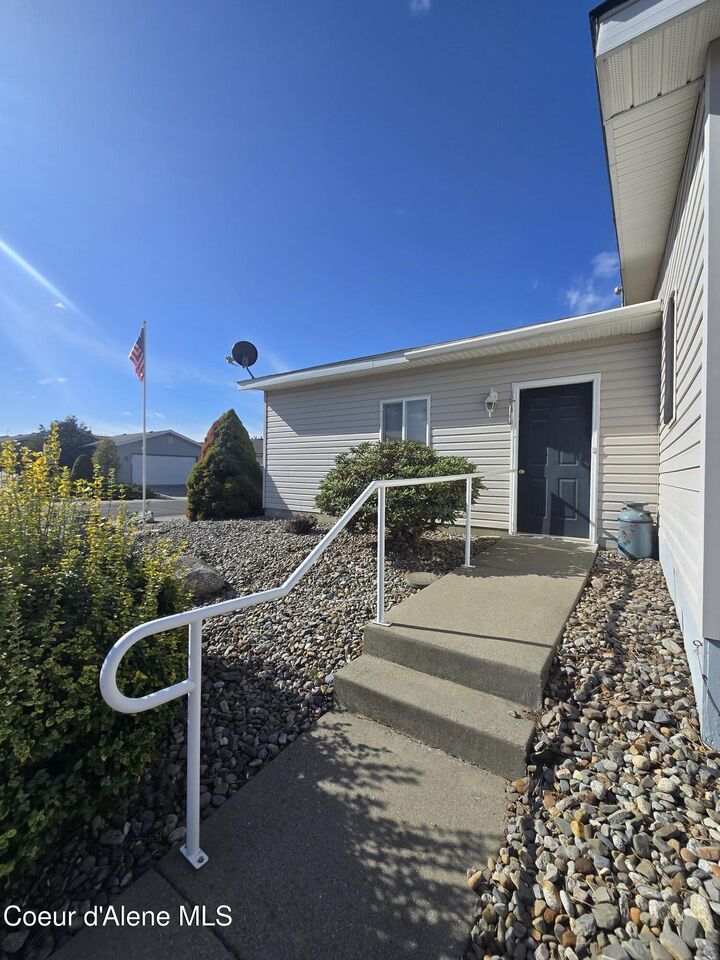 Property Photo: 8473 W Rushmore St ID 83858