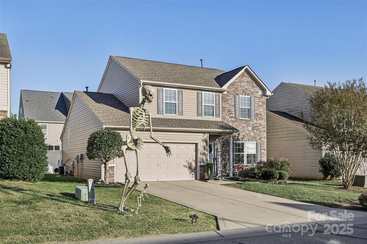 Property Photo: 10900 Tailwater Street NC 28036
