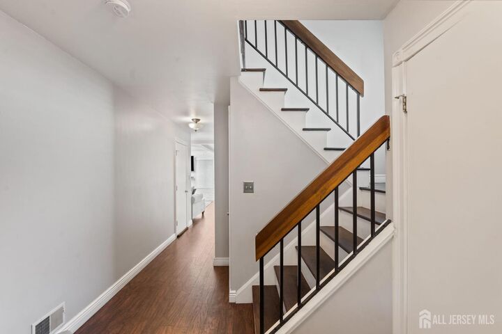 Property Photo:  33 Shelly Road  NJ 08857 