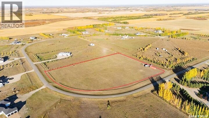 Property Photo:  10 Ridge Crescent  SK S7K 3J8 