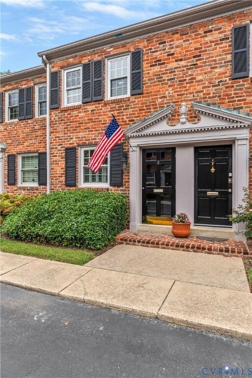 Property Photo: 503 N Hamilton Street E VA 23221