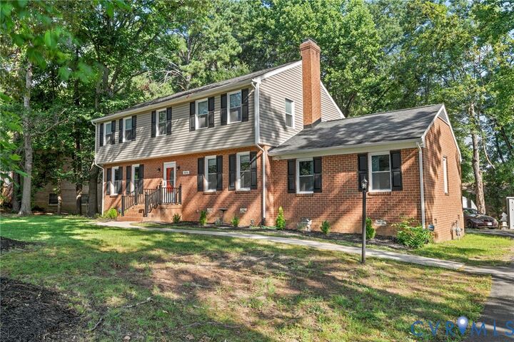 Property Photo: 406 Beecham Drive VA 23227
