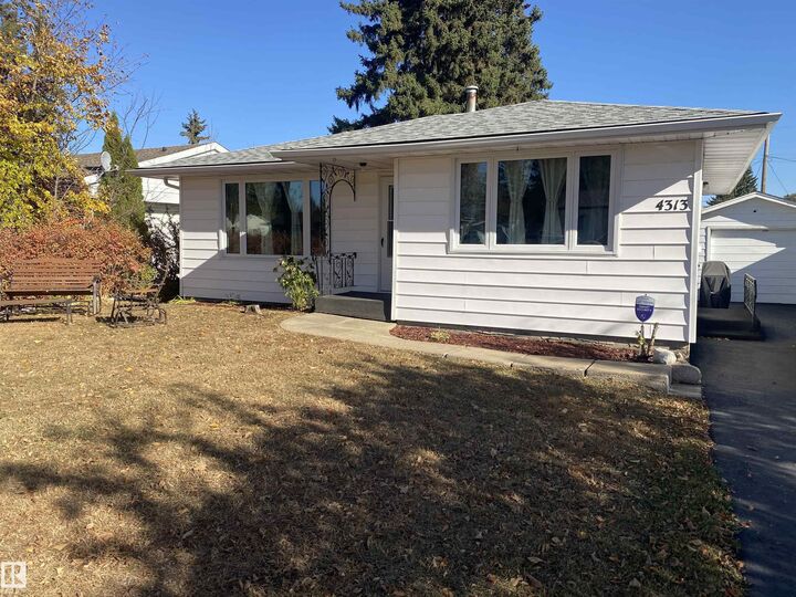 4313 50 Street  Vegreville AB T9C 1B7 photo