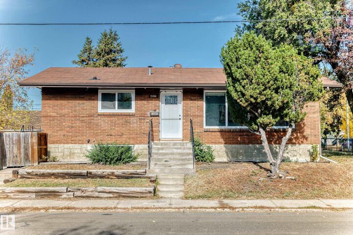 Property Photo: 7104 129 Avenue NW AB T5C 1W1